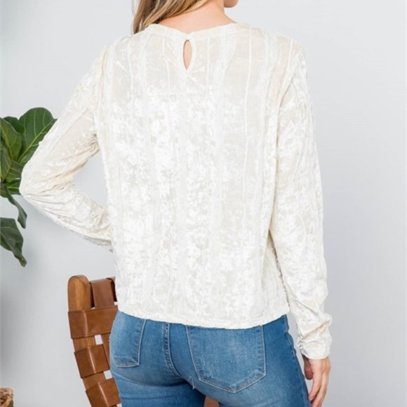 Velvet blouse with lace details - Picture 5 of 9